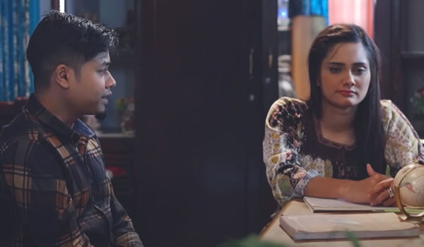 Romantic Valobasar Golpo